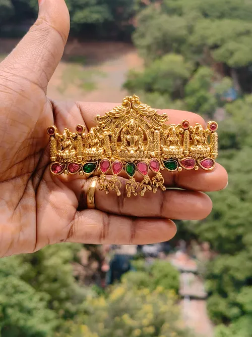 LAKSHMI CENTRE CLIP 01